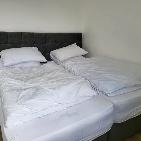 Lägenhet Aspire 1 Bedroom, 3 Single Beds Bristol